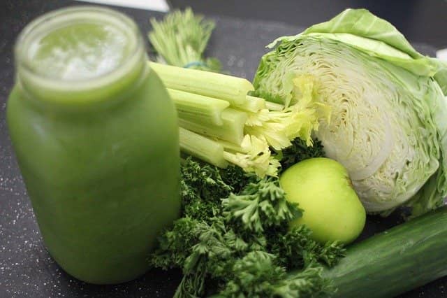 Zelí je výbornou variantou pro zeleninové smoothie