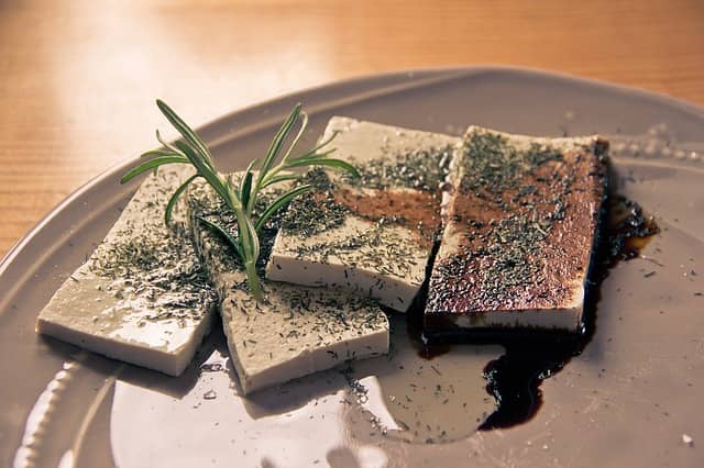 Vegetariáni ocení rostlinnou podobu vitamínu D v podobě tofu